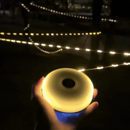 SolarGlow 8™ – Luces LED solares y USB retráctiles.